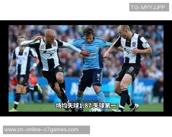 麦克阿瑟与纽卡斯尔喷气机的激烈对决揭示足球战术的魅力与挑战